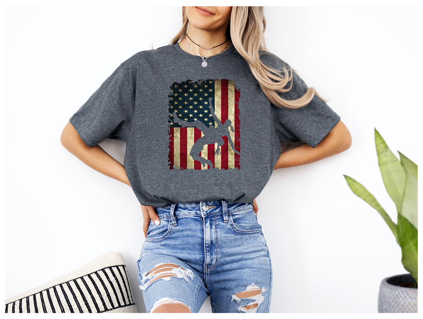 Girls Wrestling American Flag Gift for a Female Wrestler design Unisex Softstyle T-Shirt